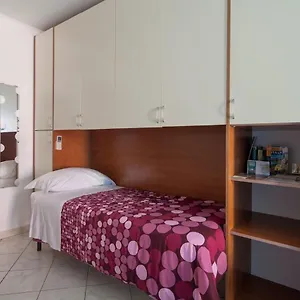  Apartment Giovanna Dei Rocca - Sul Mare Italy